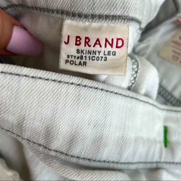 J.Brand 811 Polar Skinny’s - Picture 6 of 10
